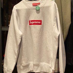 DS Supreme F/W 18 Ash Grey Box Logo Crewneck